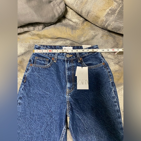 ZARA Classic Fit Mom Jeans - Picture 6 of 6